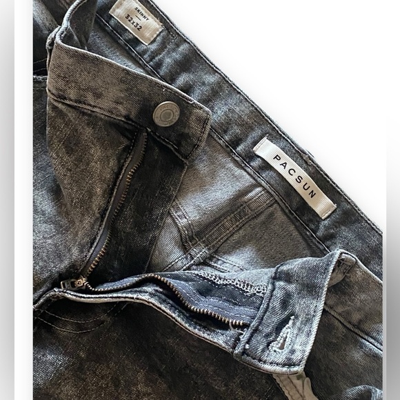 PacSun Stacked Skinny Fit Ripped Light Indigo Black Jeans  Size W32/…Normcore - Picture 4 of 14